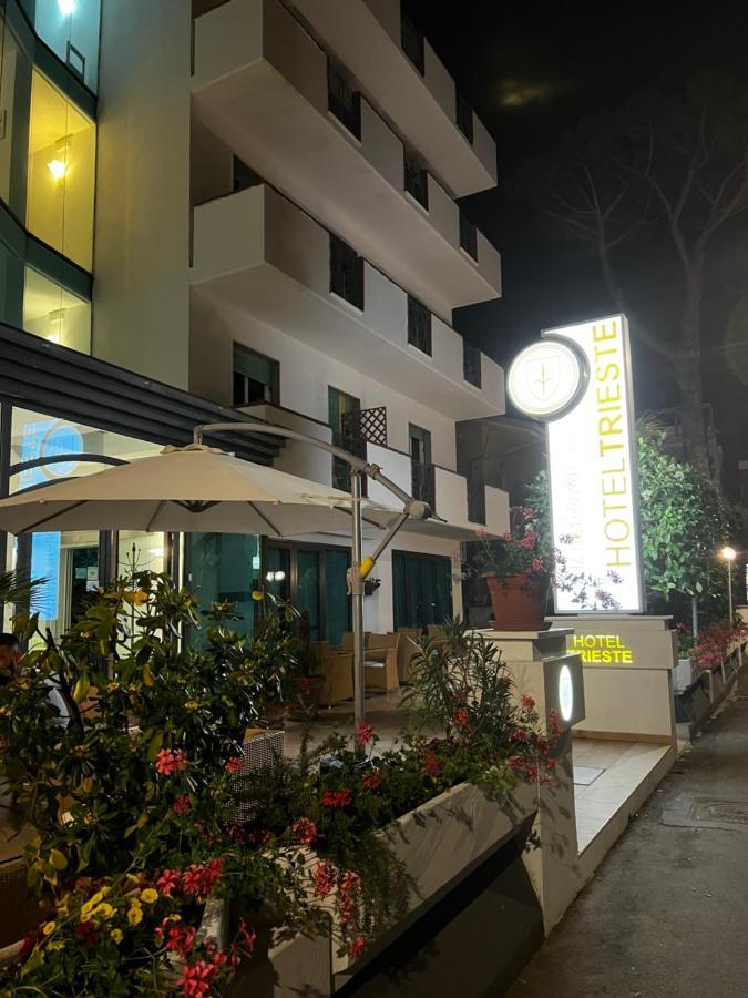 Hotel Trieste Ριτσόνε Εξωτερικό φωτογραφία