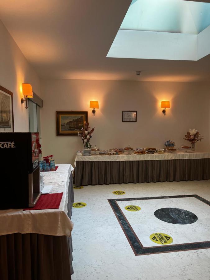 Hotel Trieste Ριτσόνε Εξωτερικό φωτογραφία